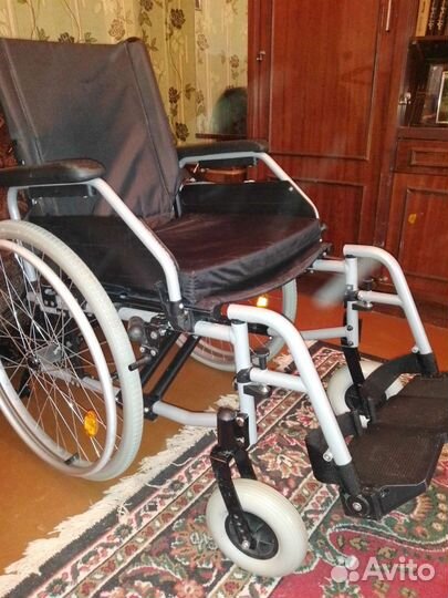 Коляска инвалидная