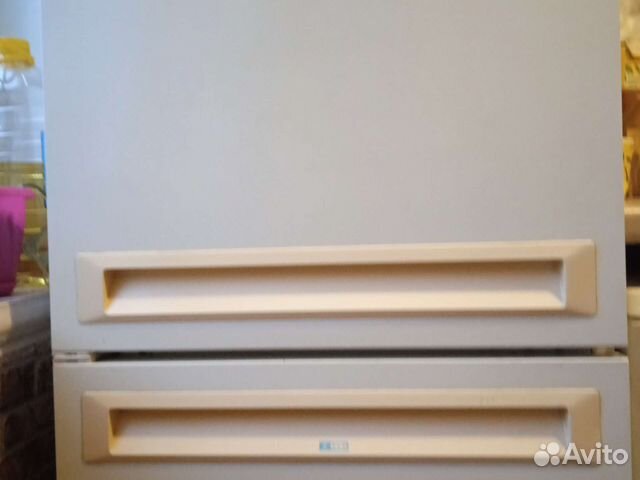 Холодильник бу двух камерный stinol 101