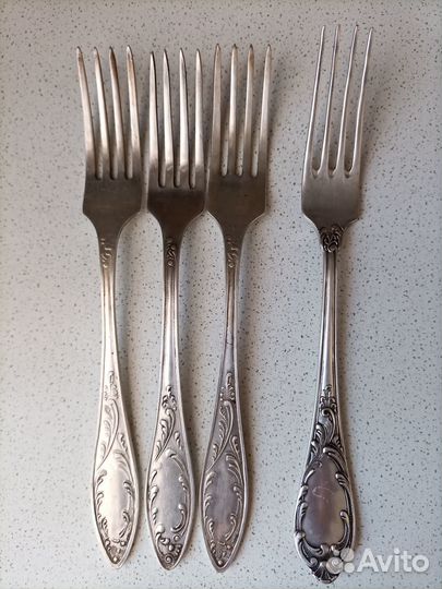 Ложки столовые, чайные. Вилки столовые. Мельхиор