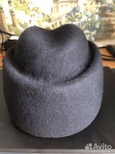 Шляпка женская полиция