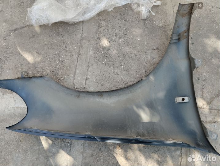 Левое крыло от Mercedes мл 163