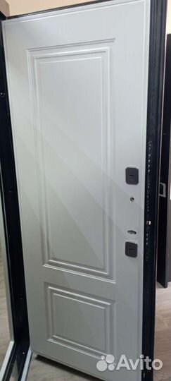 Входная дверь Люксор с терморазрывом, стеклом 86 R