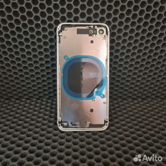 Корпус iPhone SE2020 белый
