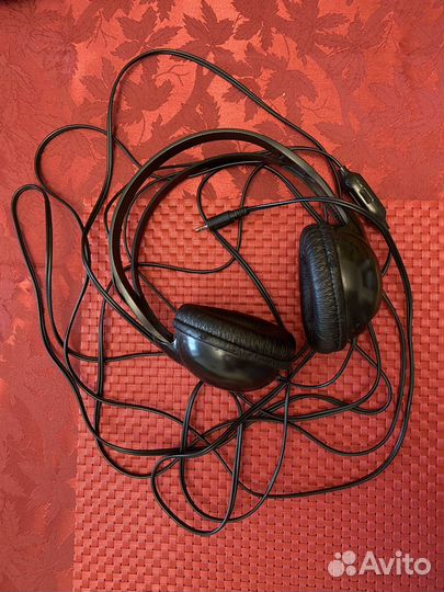 Наушники проводные б/у