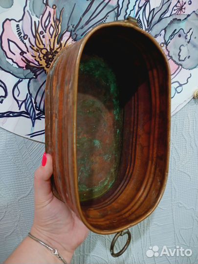 Кашпо медное продолговатое