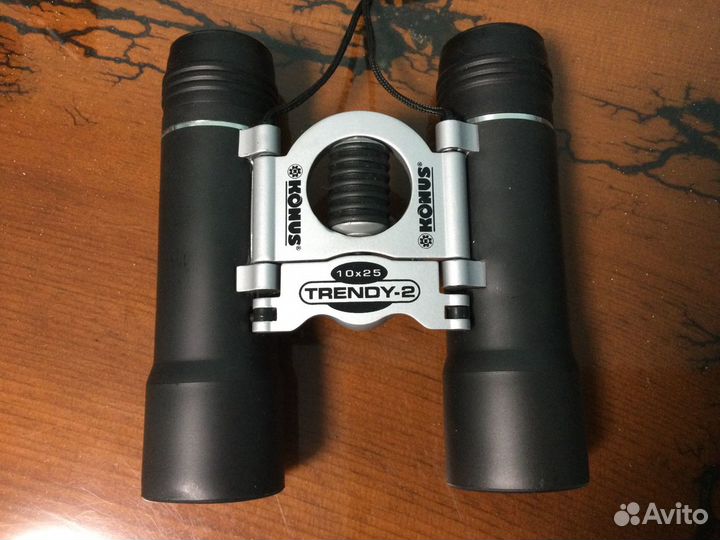 Бинокль компактный Konus 10x25 - новый