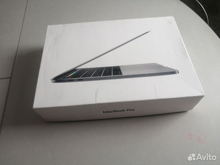 MacBook Pro 13 (2017), 512 гб, Core i5, 3.3 ггц, R