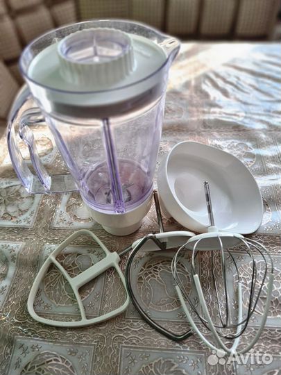 Кухонный комбайн Moulinex QA217132, 700 Вт, белый