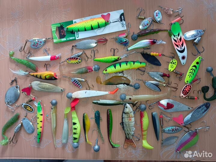 Набор воблеров, блесна