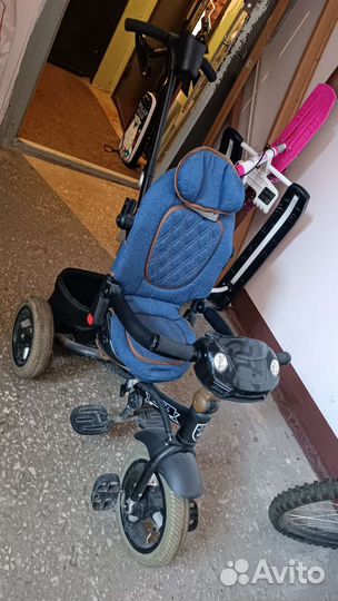 Велосипед с родительской ручкой