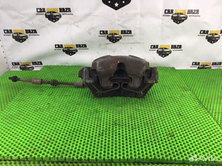 Суппорт передний правый R Volvo XC60