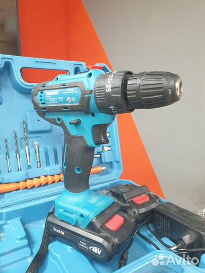 Шуруповерт аккумуляторный 12V Makita