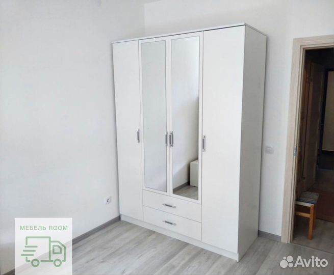 Шкаф распашной