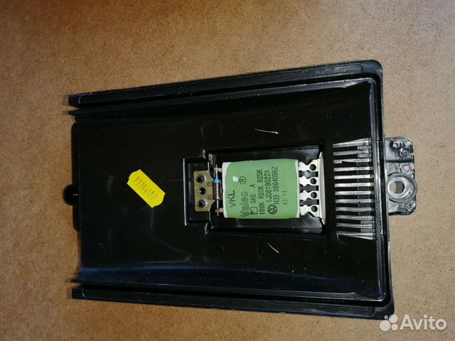 Резистор отопителя VW Golf 4