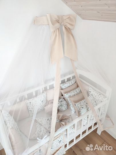 Бортики на кроватку балдахин комплект