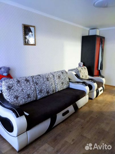 Диван и кресло