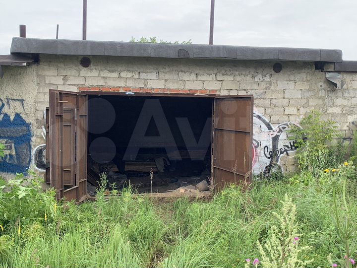 Гараж, > 30 м²
