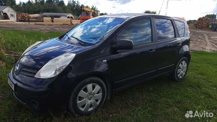 Nissan Note 1.4 МТ, 2008, 303 000 км