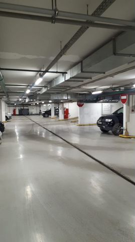 Машиноместо, 13 м²