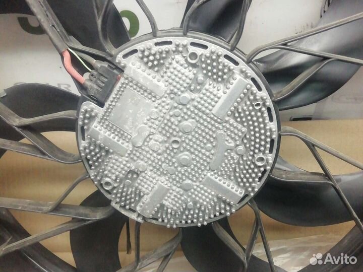 Вентилятор охлаждения Джип Гранд Чероки WK2