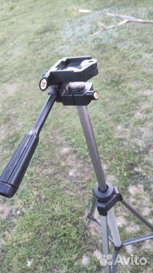 Штатив для фотоаппарата