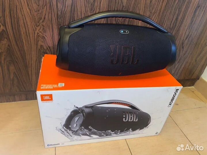 JBL boombox 3 мощностью 180 Вт