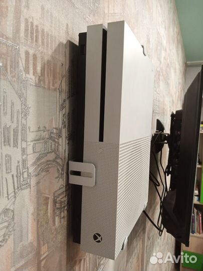 Xbox One s 1tb с играми