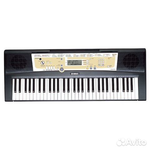 Синтезатор Yamaha PSR R200