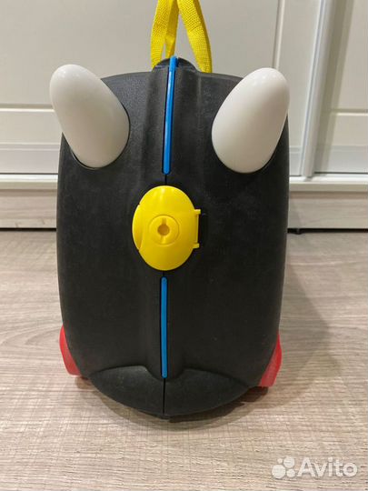 Детский чемодан trunki