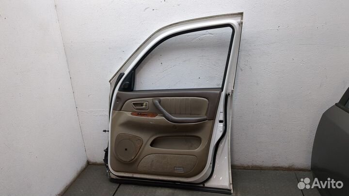 Дверь боковая правая передняя Toyota Tundra