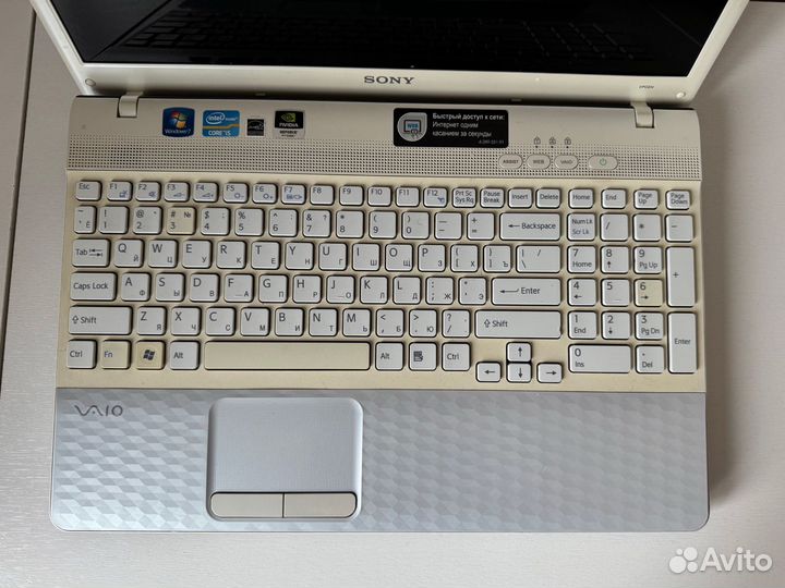 Ноутбук sony vaio pcg 71812v