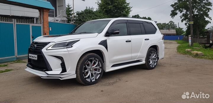 Lexus LX 570 обвес Eight Star