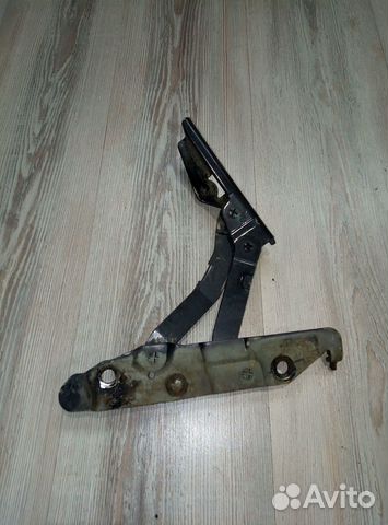 Петля крышки багажника Nissan primera P12 Прав