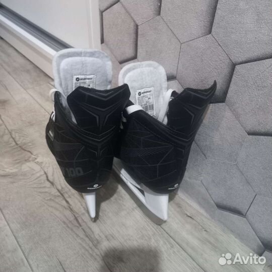 Коньки детские