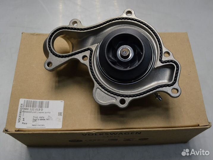 Помпа (2.9/3.0) 06M121013D VAG