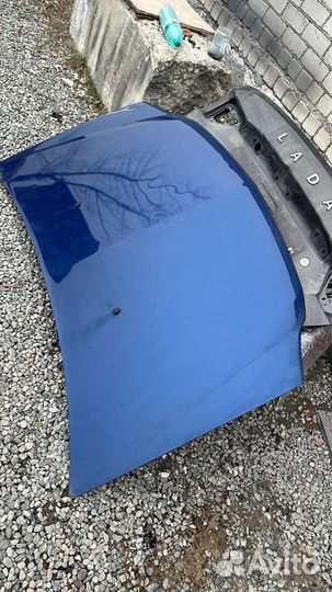 Капот на LADA largus