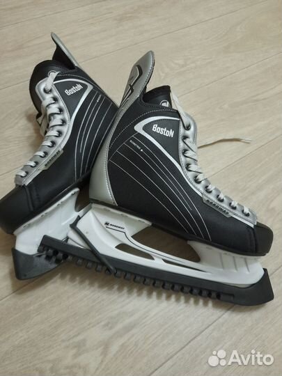 Коньки мужские 43 размер новые