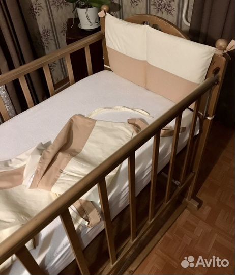 Детская кроватка