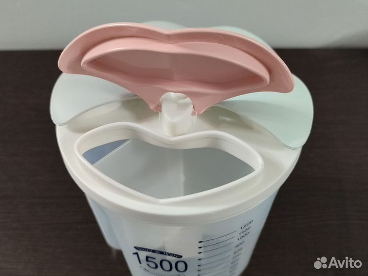 Контейнер для сыпучих продуктов