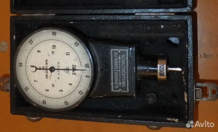 Старинный немецкий тахометр