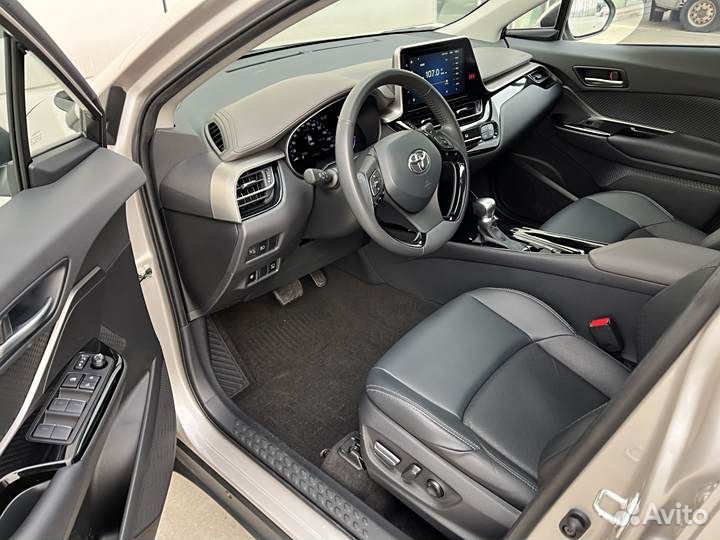 Toyota C-HR 2.0 CVT, 2021, 15 000 км
