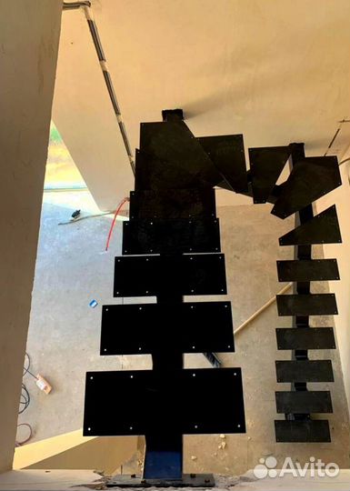 Металлокаркас для лестницы 