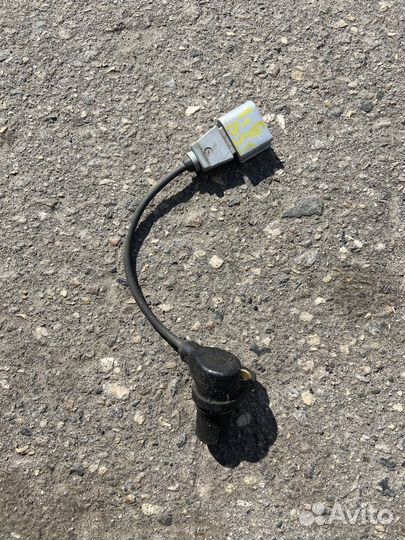 Датчик коленвала VAG 06a906433