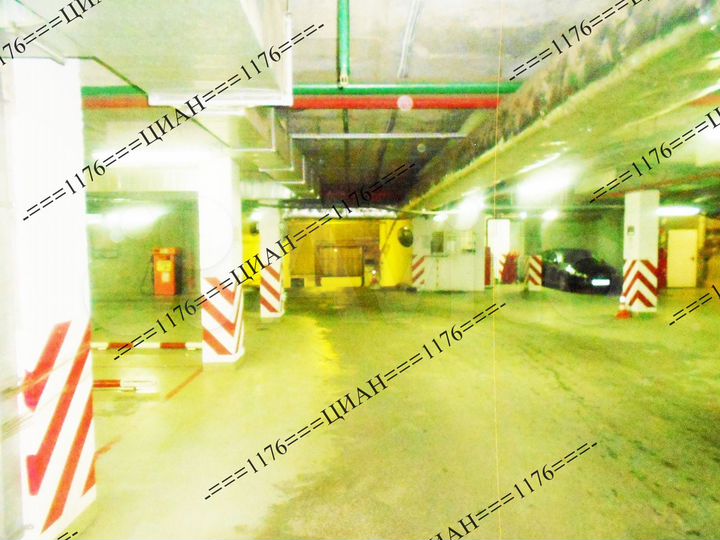 Машиноместо, 15 м²