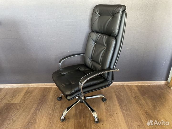 Офисное кресло. Доставка до двери