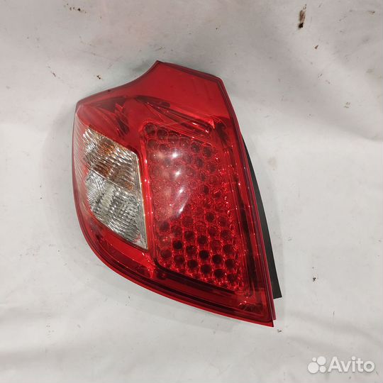 Фонарь левый Kia Ceed ED хэтчбек рестайлинг