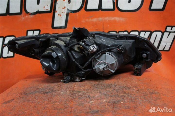 Фара передняя левая Honda Insight ZE2 2010