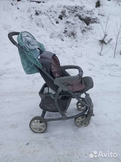 Прогулочная коляска