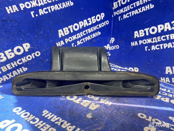 Воздуховод Ford Mondeo 3 седан 2003