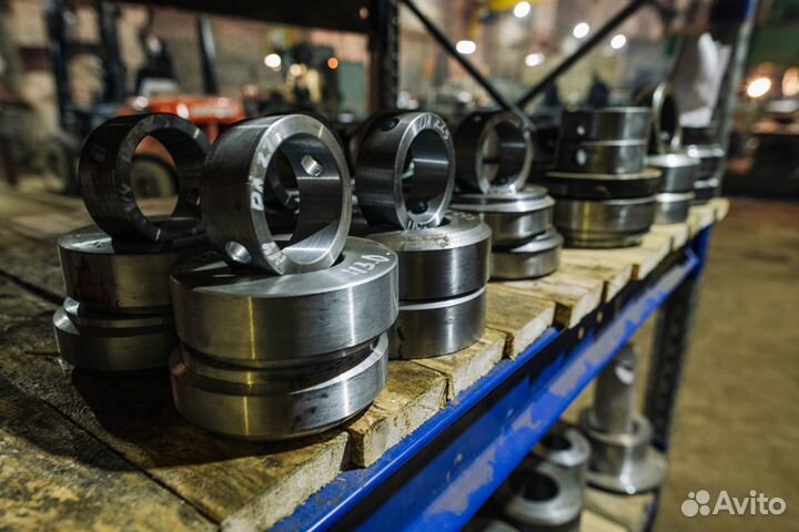 Втулка 20Y-70-32321 + 20Y-70-32331 PC220-8M0 DP